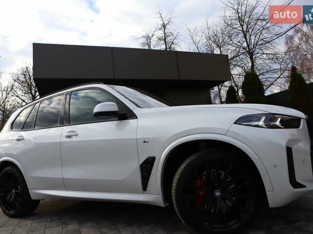 Білий БМВ Х5, об'ємом двигуна 3 л та пробігом 4 тис. км за 73899 $, фото 51 на Automoto.ua