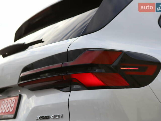 Білий БМВ Х5, об'ємом двигуна 3 л та пробігом 4 тис. км за 73899 $, фото 59 на Automoto.ua