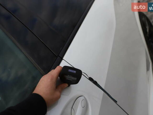 Білий БМВ Х5, об'ємом двигуна 3 л та пробігом 4 тис. км за 73899 $, фото 74 на Automoto.ua