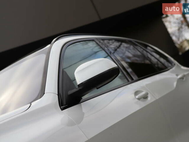 Білий БМВ Х5, об'ємом двигуна 3 л та пробігом 4 тис. км за 73899 $, фото 21 на Automoto.ua