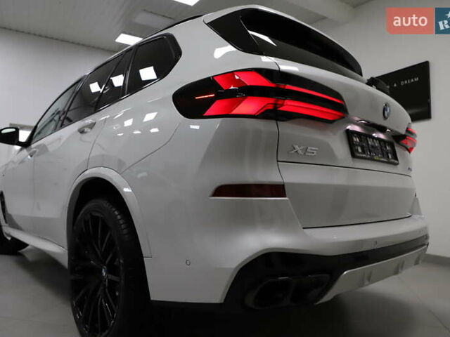 Белый БМВ Х5, объемом двигателя 3 л и пробегом 4 тыс. км за 78999 $, фото 13 на Automoto.ua
