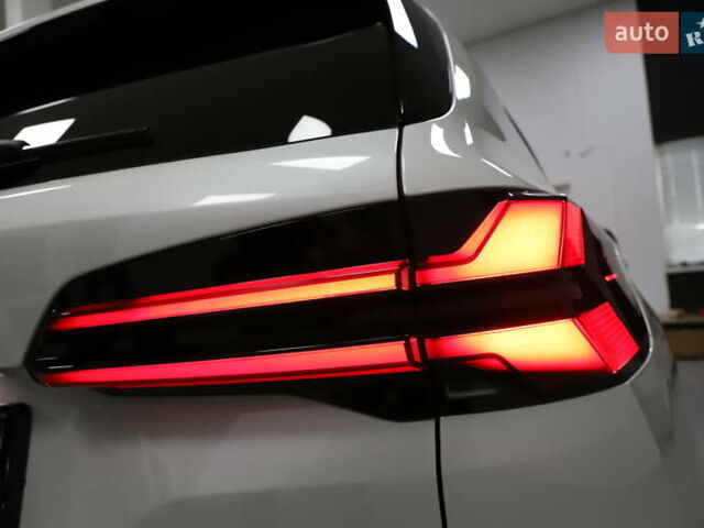 Белый БМВ Х5, объемом двигателя 3 л и пробегом 4 тыс. км за 78999 $, фото 40 на Automoto.ua