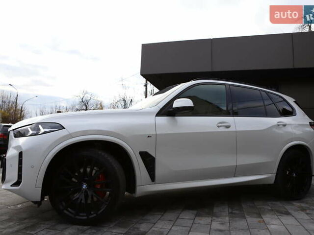 Білий БМВ Х5, об'ємом двигуна 3 л та пробігом 4 тис. км за 73899 $, фото 24 на Automoto.ua