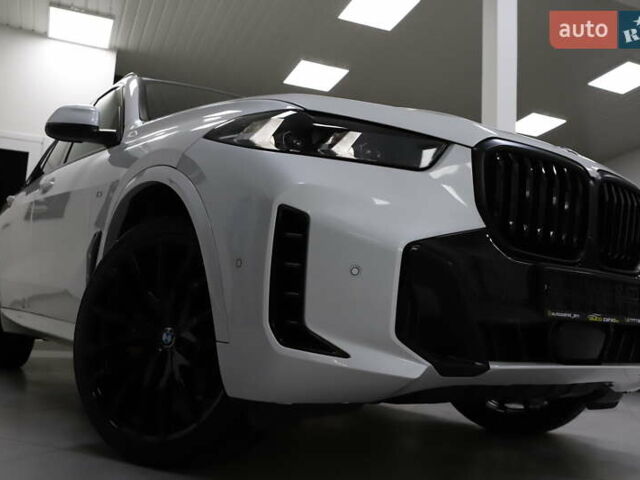 Белый БМВ Х5, объемом двигателя 3 л и пробегом 4 тыс. км за 78999 $, фото 32 на Automoto.ua