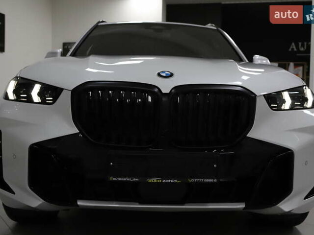 Белый БМВ Х5, объемом двигателя 3 л и пробегом 4 тыс. км за 78999 $, фото 8 на Automoto.ua