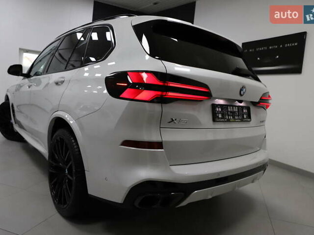 Белый БМВ Х5, объемом двигателя 3 л и пробегом 4 тыс. км за 78999 $, фото 6 на Automoto.ua