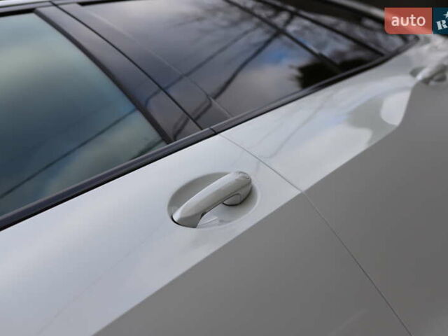 Білий БМВ Х5, об'ємом двигуна 3 л та пробігом 4 тис. км за 73899 $, фото 26 на Automoto.ua