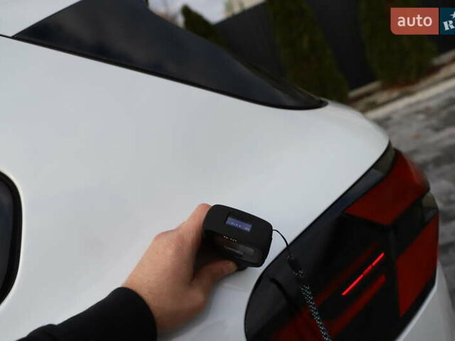 Білий БМВ Х5, об'ємом двигуна 3 л та пробігом 4 тис. км за 73899 $, фото 77 на Automoto.ua