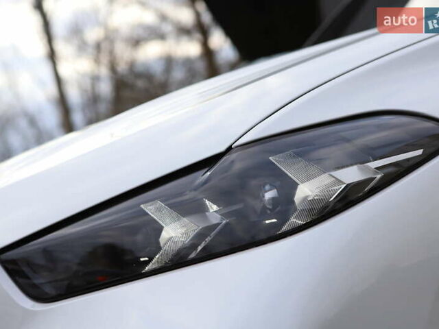 Білий БМВ Х5, об'ємом двигуна 3 л та пробігом 4 тис. км за 73899 $, фото 20 на Automoto.ua