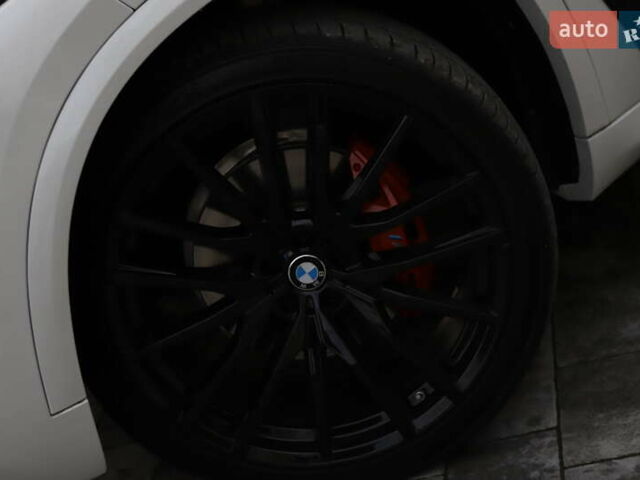 Білий БМВ Х5, об'ємом двигуна 3 л та пробігом 4 тис. км за 73899 $, фото 23 на Automoto.ua