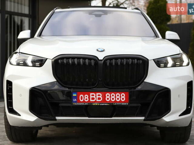 Білий БМВ Х5, об'ємом двигуна 3 л та пробігом 4 тис. км за 73899 $, фото 8 на Automoto.ua