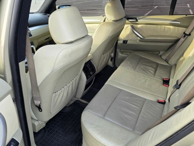 Бежевий БМВ Х5, об'ємом двигуна 3 л та пробігом 380 тис. км за 9000 $, фото 13 на Automoto.ua