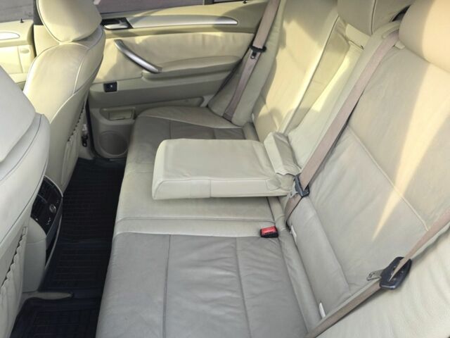 Бежевий БМВ Х5, об'ємом двигуна 3 л та пробігом 380 тис. км за 9000 $, фото 14 на Automoto.ua