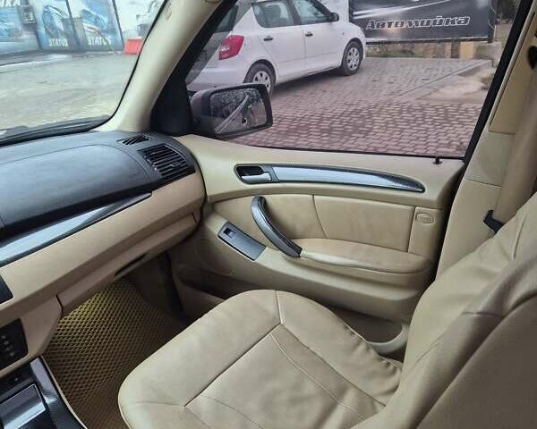 Бежевый БМВ Х5, объемом двигателя 2.99 л и пробегом 477 тыс. км за 10000 $, фото 16 на Automoto.ua