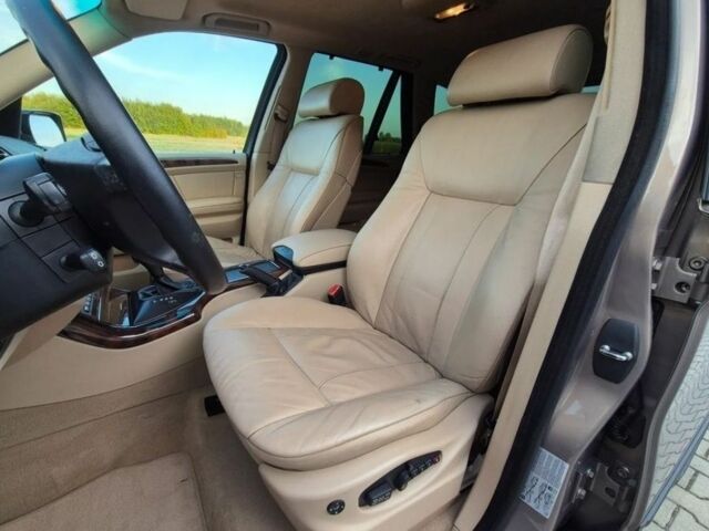 Бежевый БМВ Х5, объемом двигателя 3 л и пробегом 234 тыс. км за 4500 $, фото 4 на Automoto.ua