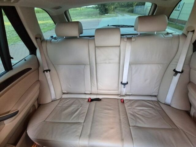 Бежевый БМВ Х5, объемом двигателя 3 л и пробегом 234 тыс. км за 4500 $, фото 6 на Automoto.ua