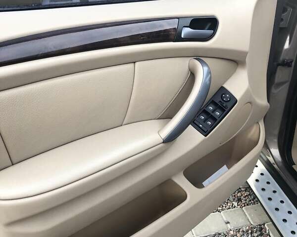 Бежевий БМВ Х5, об'ємом двигуна 3 л та пробігом 230 тис. км за 11900 $, фото 7 на Automoto.ua