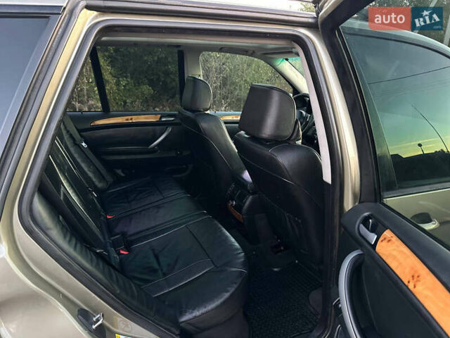 Бежевый БМВ Х5, объемом двигателя 3 л и пробегом 350 тыс. км за 7500 $, фото 8 на Automoto.ua