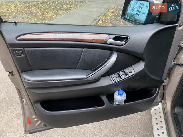 Бежевый БМВ Х5, объемом двигателя 2.98 л и пробегом 312 тыс. км за 11999 $, фото 11 на Automoto.ua