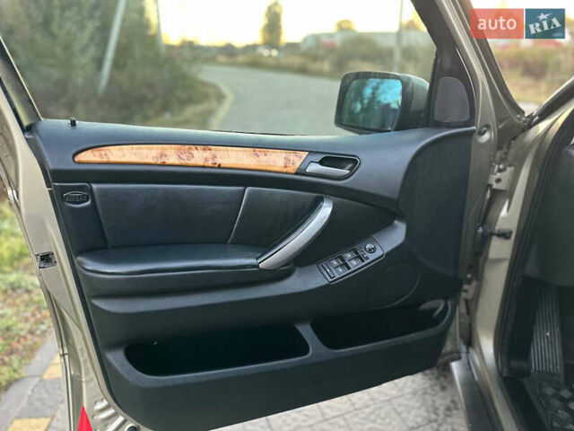 Бежевый БМВ Х5, объемом двигателя 3 л и пробегом 350 тыс. км за 7500 $, фото 17 на Automoto.ua