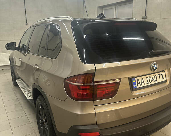 Бежевый БМВ Х5, объемом двигателя 3 л и пробегом 263 тыс. км за 18900 $, фото 7 на Automoto.ua