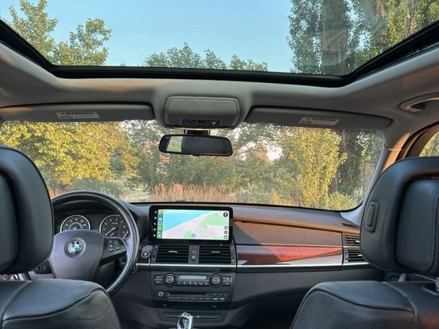 Бежевый БМВ Х5, объемом двигателя 3 л и пробегом 335 тыс. км за 12000 $, фото 17 на Automoto.ua