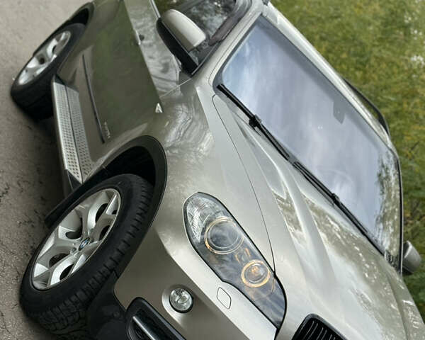 Бежевый БМВ Х5, объемом двигателя 2.98 л и пробегом 221 тыс. км за 14900 $, фото 1 на Automoto.ua