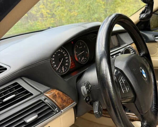 Бежевый БМВ Х5, объемом двигателя 2.98 л и пробегом 221 тыс. км за 14900 $, фото 4 на Automoto.ua