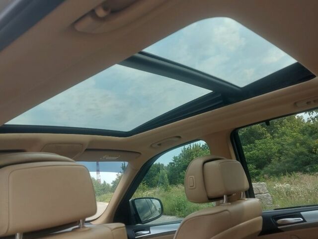 Бежевый БМВ Х5, объемом двигателя 3 л и пробегом 346 тыс. км за 10200 $, фото 5 на Automoto.ua