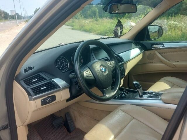 Бежевый БМВ Х5, объемом двигателя 3 л и пробегом 346 тыс. км за 10200 $, фото 3 на Automoto.ua