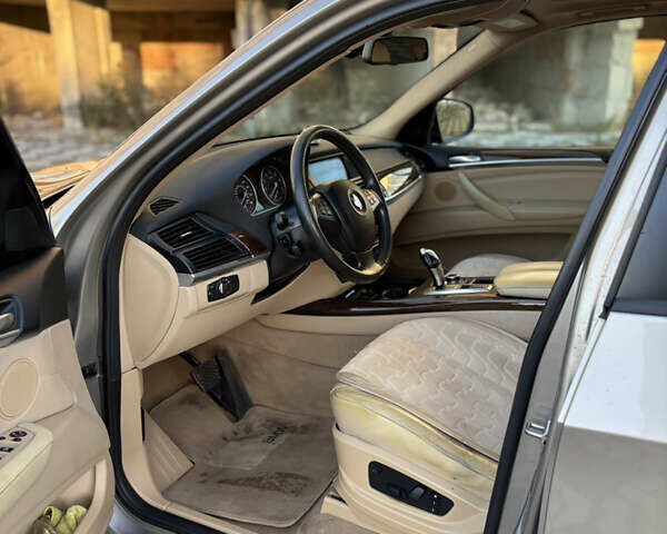 Бежевый БМВ Х5, объемом двигателя 2.98 л и пробегом 193 тыс. км за 13000 $, фото 7 на Automoto.ua