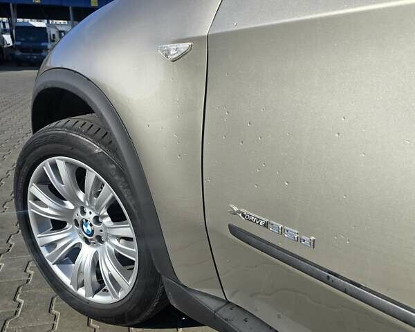 Бежевый БМВ Х5, объемом двигателя 3 л и пробегом 220 тыс. км за 16800 $, фото 6 на Automoto.ua