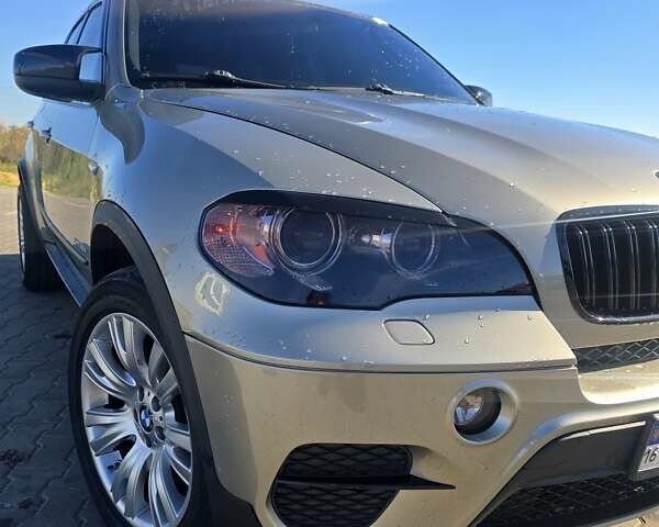 Бежевый БМВ Х5, объемом двигателя 3 л и пробегом 220 тыс. км за 16800 $, фото 3 на Automoto.ua