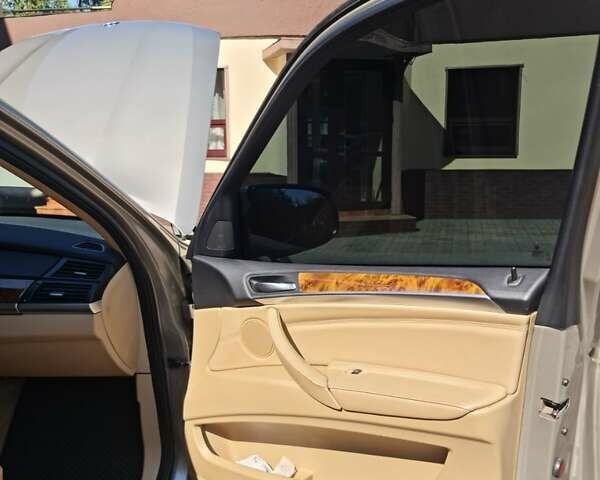 Бежевий БМВ Х5, об'ємом двигуна 3 л та пробігом 210 тис. км за 13100 $, фото 20 на Automoto.ua