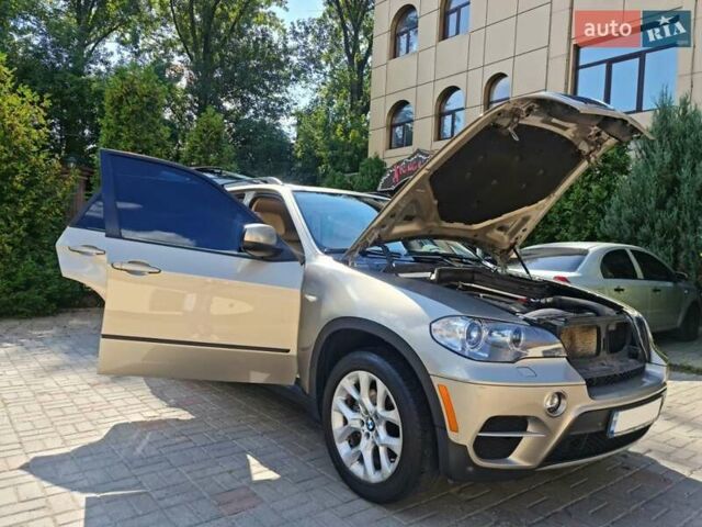 Бежевий БМВ Х5, об'ємом двигуна 3 л та пробігом 210 тис. км за 13100 $, фото 9 на Automoto.ua