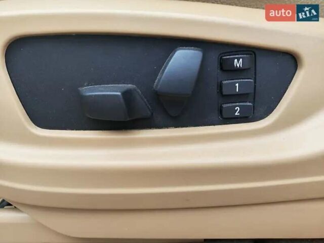 Бежевый БМВ Х5, объемом двигателя 2.98 л и пробегом 173 тыс. км за 12500 $, фото 2 на Automoto.ua
