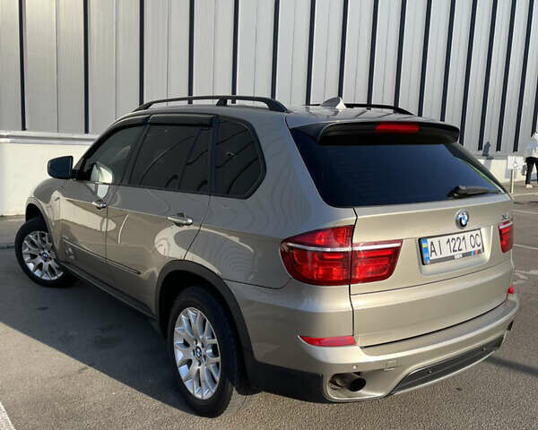 Бежевый БМВ Х5, объемом двигателя 2.98 л и пробегом 272 тыс. км за 13200 $, фото 2 на Automoto.ua