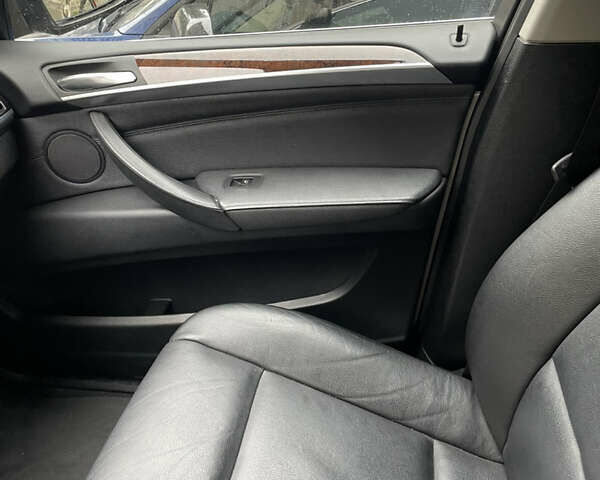 Бежевый БМВ Х5, объемом двигателя 2.98 л и пробегом 169 тыс. км за 17000 $, фото 22 на Automoto.ua
