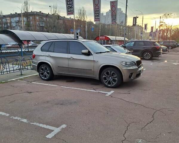Бежевый БМВ Х5, объемом двигателя 2.98 л и пробегом 291 тыс. км за 15000 $, фото 12 на Automoto.ua