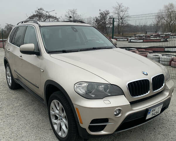 Бежевий БМВ Х5, об'ємом двигуна 2.98 л та пробігом 170 тис. км за 13400 $, фото 4 на Automoto.ua