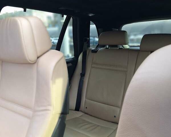 Бежевый БМВ Х5, объемом двигателя 2.98 л и пробегом 291 тыс. км за 15000 $, фото 3 на Automoto.ua