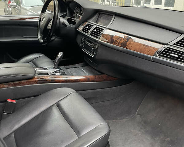 Бежевый БМВ Х5, объемом двигателя 2.98 л и пробегом 169 тыс. км за 17000 $, фото 4 на Automoto.ua