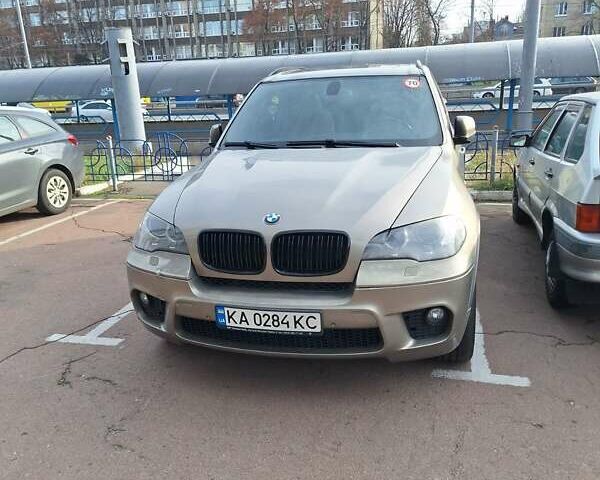 Бежевый БМВ Х5, объемом двигателя 2.98 л и пробегом 291 тыс. км за 15000 $, фото 2 на Automoto.ua