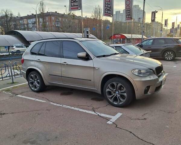 Бежевый БМВ Х5, объемом двигателя 2.98 л и пробегом 291 тыс. км за 15000 $, фото 1 на Automoto.ua