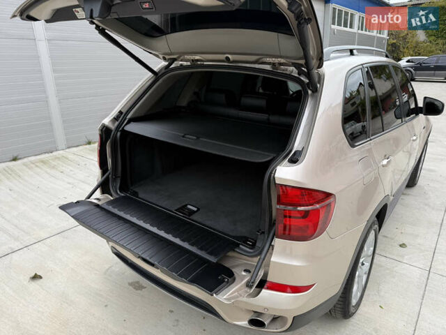 Бежевый БМВ Х5, объемом двигателя 2.98 л и пробегом 255 тыс. км за 14950 $, фото 12 на Automoto.ua