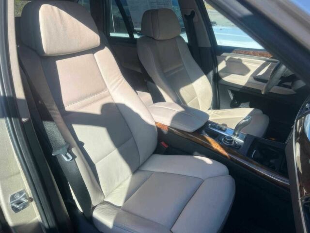 Бежевий БМВ Х5, об'ємом двигуна 3 л та пробігом 89 тис. км за 2200 $, фото 7 на Automoto.ua