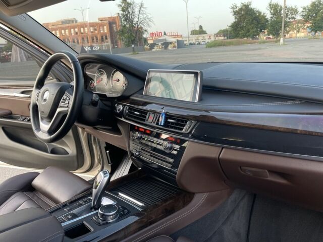 Бежевый БМВ Х5, объемом двигателя 3 л и пробегом 151 тыс. км за 31700 $, фото 11 на Automoto.ua