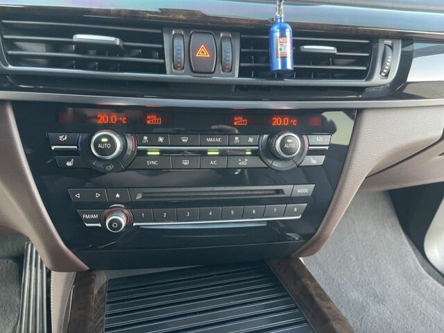 Бежевый БМВ Х5, объемом двигателя 3 л и пробегом 151 тыс. км за 31700 $, фото 18 на Automoto.ua