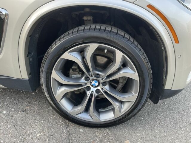 Бежевый БМВ Х5, объемом двигателя 3 л и пробегом 151 тыс. км за 31700 $, фото 3 на Automoto.ua