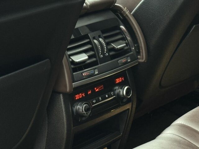 Бежевий БМВ Х5, об'ємом двигуна 3 л та пробігом 305 тис. км за 18990 $, фото 23 на Automoto.ua